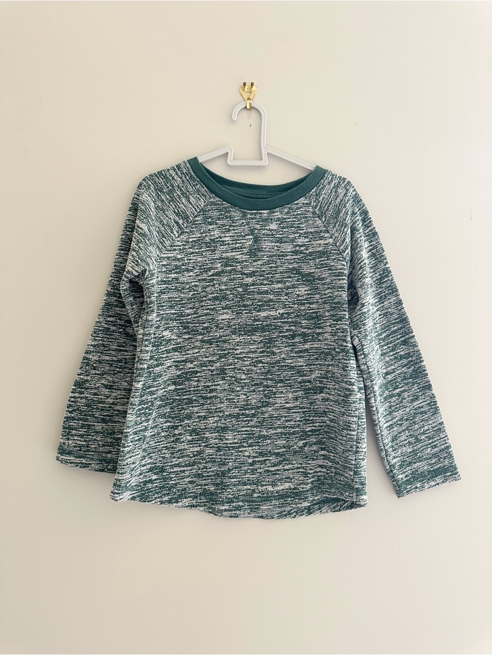 Kids Marled Raglan Long Sleeve Pullover, Size 5T, Green/White
